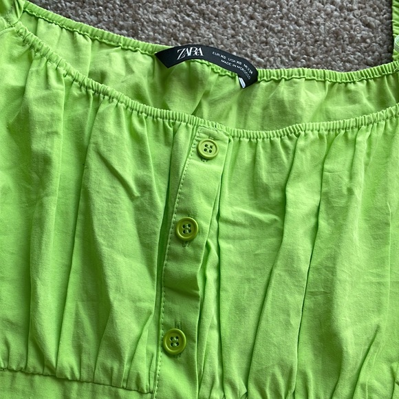 NEW without tag Zara green crop top - Picture 2 of 3